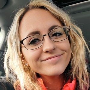 Meet your Posher, Tabitha